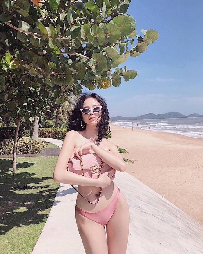 Angela Phương Trinh khoe vóc dáng với bikini - ảnh 4
