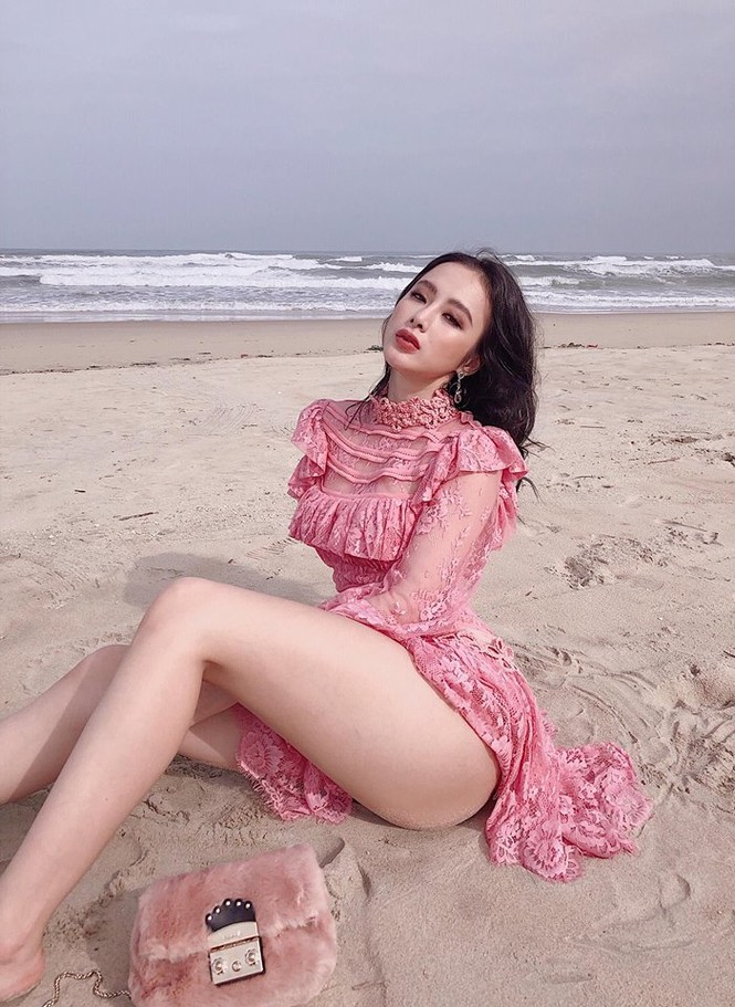Angela Phương Trinh khoe vóc dáng với bikini - ảnh 5