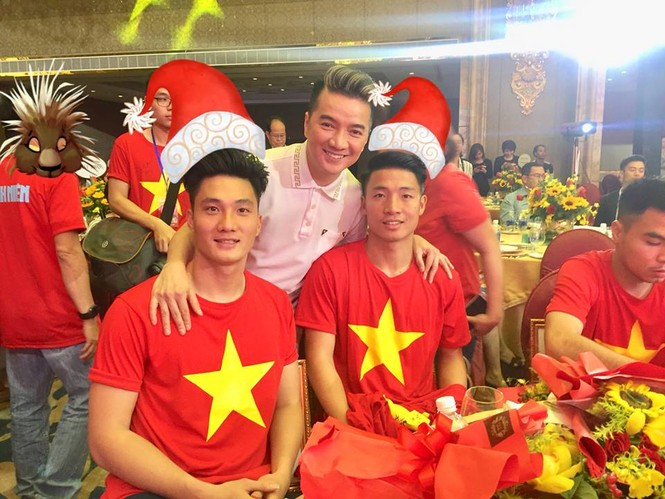 Đàm Vĩnh Hưng và U23 Việt Nam