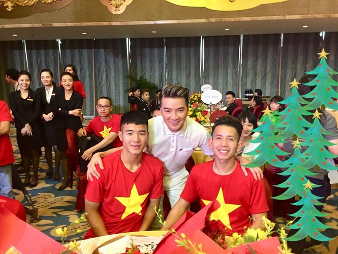 Đàm Vĩnh Hưng và U23 Việt Nam