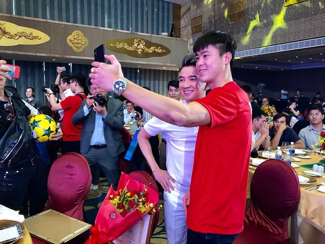 Đàm Vĩnh Hưng và U23 Việt Nam
