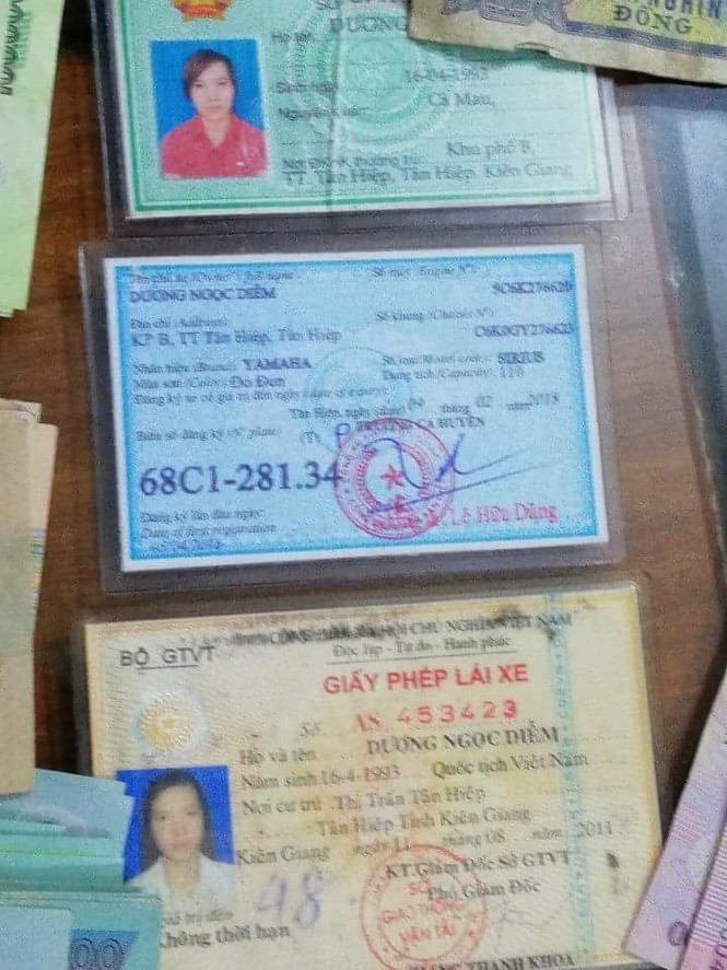 Học sinh lớp 10 cùng bạn trả lại tiền cho người bị mất - ảnh 2