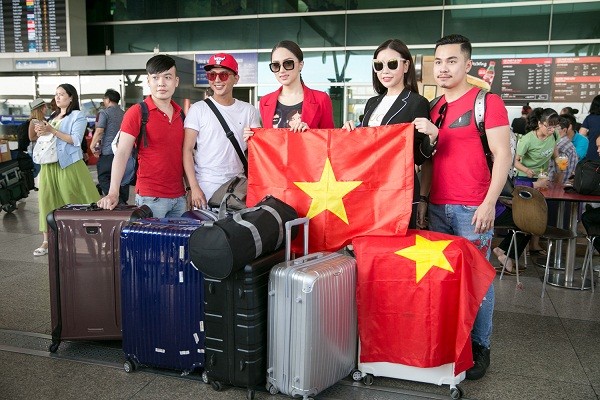 Showbiz 24/2: Ngọc Trinh gây ‘choáng’ khi lì xì đầu năm ‘siêu khủng’ - ảnh 4