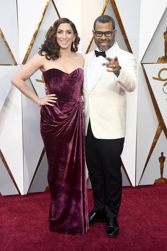 Các cặp đôi trao nụ hôn ‘thiêu cháy’ thảm đỏ Oscar 2018 - ảnh 9