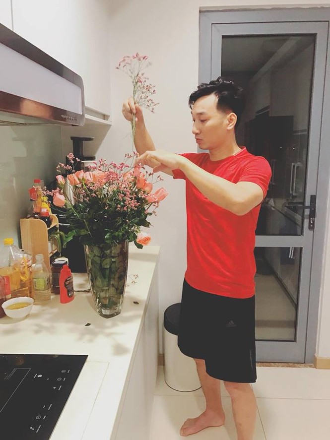Sao Việt 'chơi' lớn tặng nhà, trang sức đắt tiền cho 'một nửa' dịp 8/3 - ảnh 4