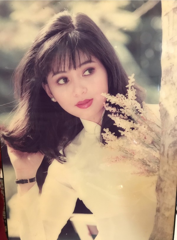 Nhan sắc Thủy Tiên ‘Vị đắng tình yêu’ thời thanh xuân rực rỡ - ảnh 3