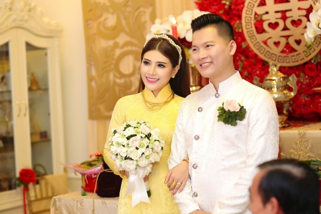 Showbiz 18/3: Tố Ny kết hôn với bạn trai là cơ phó - ảnh 5