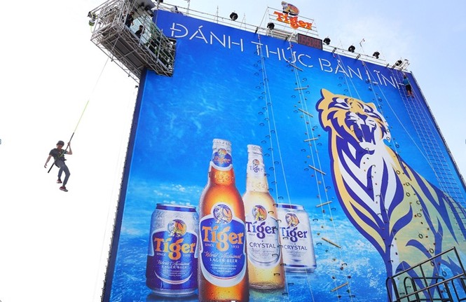 Bức tường Tiger tại Cần Thơ cán mốc 100.000 người tham gia - ảnh 1