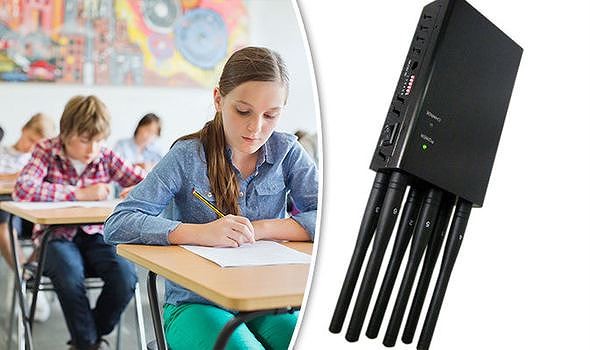 In đề ngay tại phòng thi để giảm phí vận chuyển, tránh gian lận - ảnh 1