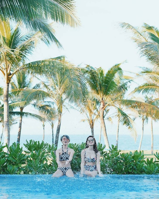 MC Quỳnh Chi diện bikini nóng bỏng khoe vòng eo 56 - ảnh 2