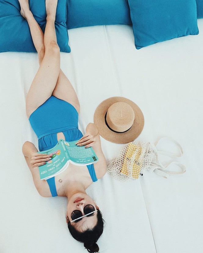 MC Quỳnh Chi diện bikini nóng bỏng khoe vòng eo 56 - ảnh 4