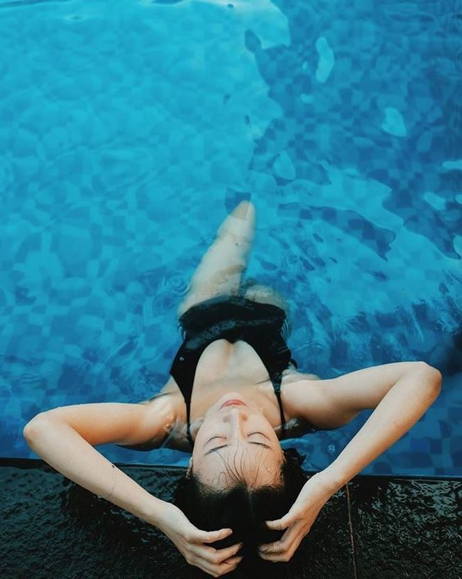 MC Quỳnh Chi diện bikini nóng bỏng khoe vòng eo 56 - ảnh 5