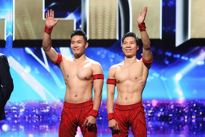 Showbiz 2/6: Anh em Cơ-Nghiệp có thể là quán quân Britain's Got Talent - ảnh 1