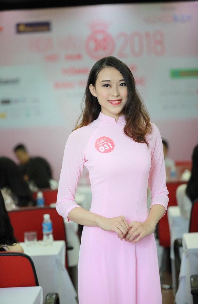 Tiết lộ về BTV của VTV dự thi Hoa hậu Việt Nam 2018 - ảnh 2