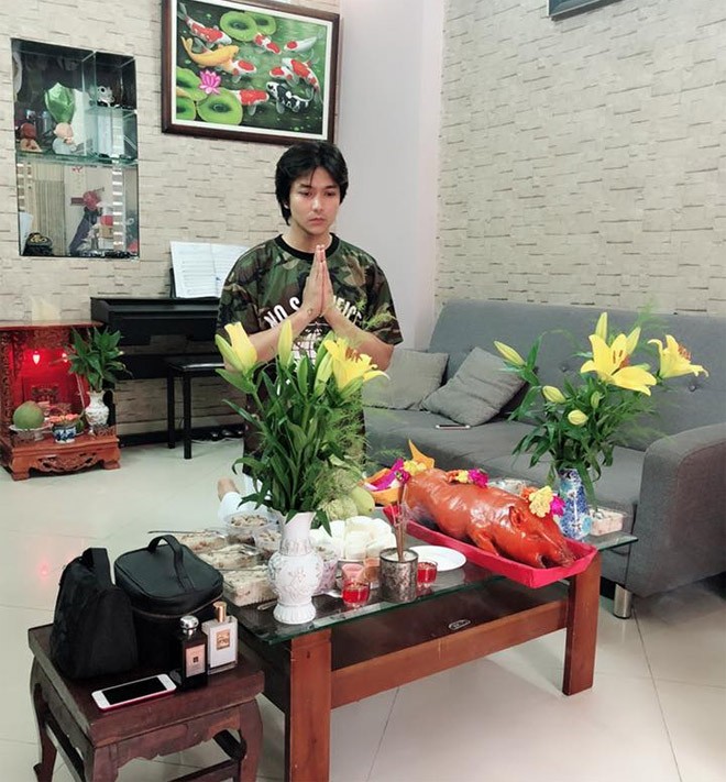 Showbiz 22/9: Lộ ảnh Tim và Trương Quỳnh Anh sống chung nhà sau ly hôn - ảnh 1