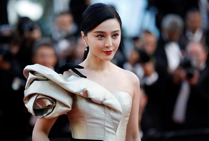 Showbiz 9/10: Khán giả dọa đốt nhà, đạo diễn ‘Quỳnh búp bê’ lên tiếng - ảnh 5