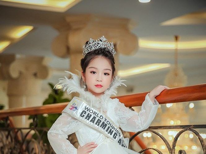 Showbiz 7/11: Kiều Ngân bức xúc vì bị gạ ‘đi khách’ giá 4.500 USD - ảnh 5