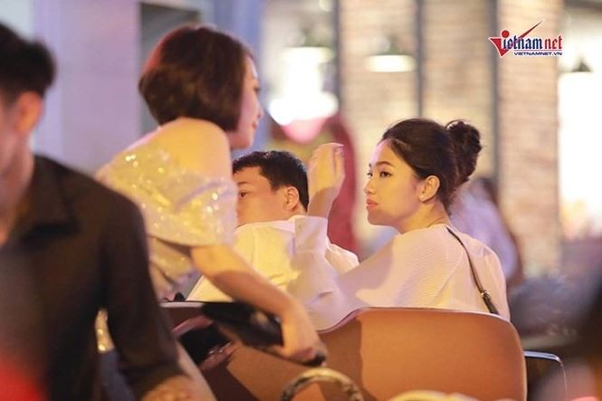 Showbiz 3/12: Động thái ‘lạ’ của MC Hoàng Linh sau nghi vấn rạn nứt - ảnh 3