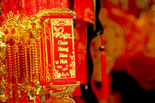 Nhộn nhịp thị trường vàng mã sát Tết ông Công ông Táo - ảnh 20