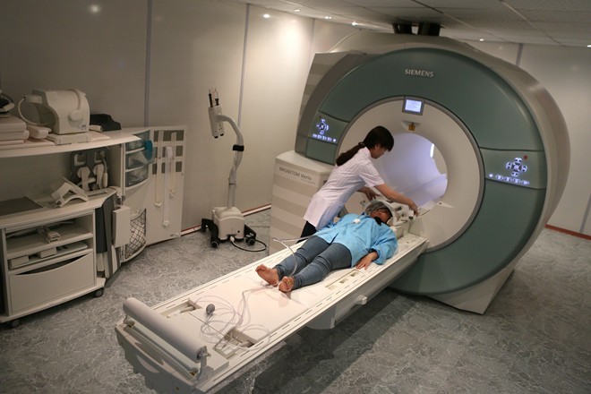 Với tổng kinh phí 1.500 tỷ đồng từ các tổ chức, cá nhân có tấm lòng hảo tâm, cùng với nguồn từ xổ số kiến thiết của thành phố và hỗ trợ của Chính phủ, dự án được cho là có công lớn của Nguyên Bí thư Nguyễn Bá Thanh với lời kêu gọi ủng hộ đầy tâm huyết của ông.