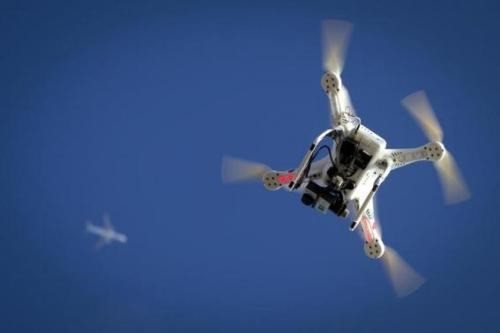 Một UAV được trang bị camera - Ảnh minh họa: Reuters