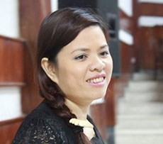 Tranh luận nóng vụ giáo viên xăm hình quyết không xóa - ảnh 2