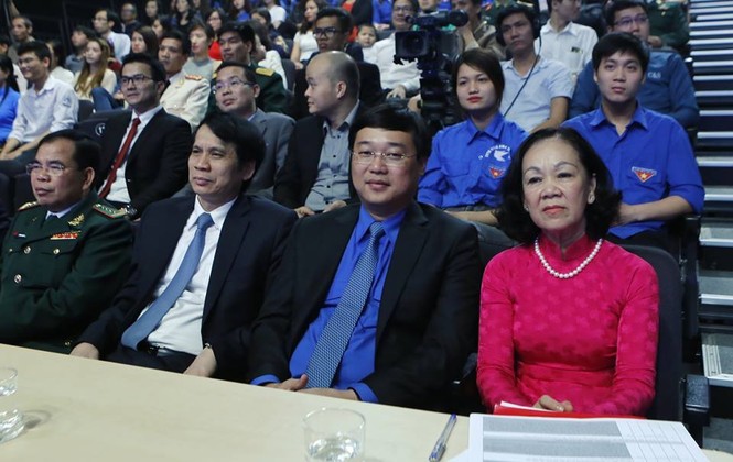 Trao giải 10 gương mặt trẻ Việt Nam tiêu biểu 2016 - ảnh 18