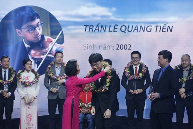 Trao giải 10 gương mặt trẻ Việt Nam tiêu biểu 2016 - ảnh 1
