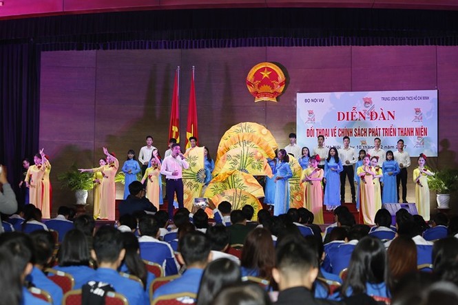 Ngày đầu tiên ĐH Đoàn toàn quốc lần thứ XI - ảnh 9