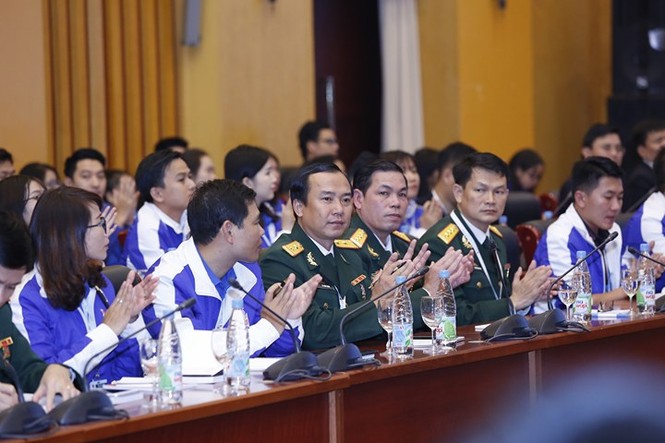 Ngày đầu tiên ĐH Đoàn toàn quốc lần thứ XI - ảnh 21