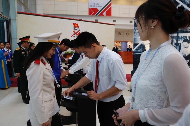 Ngày đầu tiên ĐH Đoàn toàn quốc lần thứ XI - ảnh 37