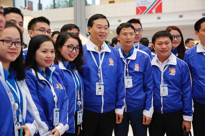 Ngày đầu tiên ĐH Đoàn toàn quốc lần thứ XI - ảnh 38