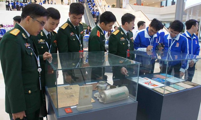 Ngày đầu tiên ĐH Đoàn toàn quốc lần thứ XI - ảnh 44