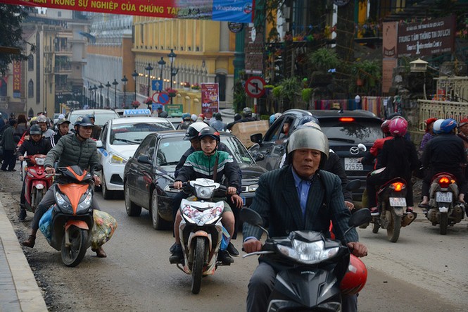 Sa Pa tấp nập khách ngày đầu nghỉ lễ - ảnh 6