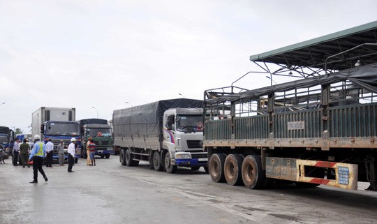 BOT Ninh Lộc 'thất thủ' xả trạm tránh ùn tắc dịp lễ - ảnh 1