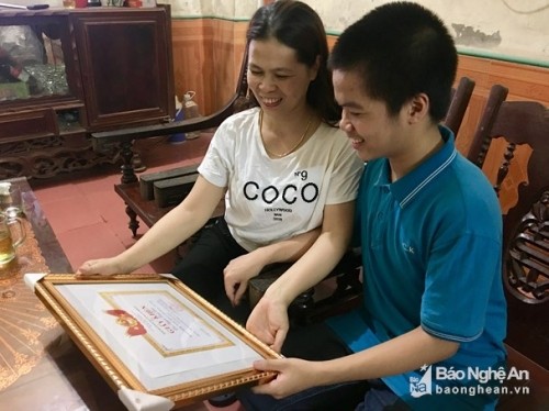 Lộ diện cao thủ tin học trẻ tại Nghệ An - ảnh 1