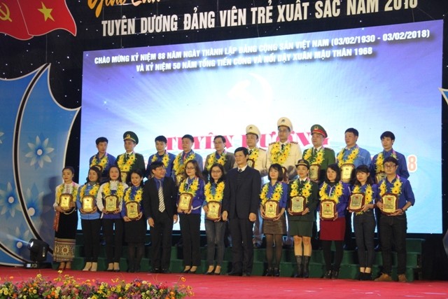 Tỉnh đoàn Nghệ An tuyên dương 22 đảng viên trẻ xuất sắc - ảnh 2