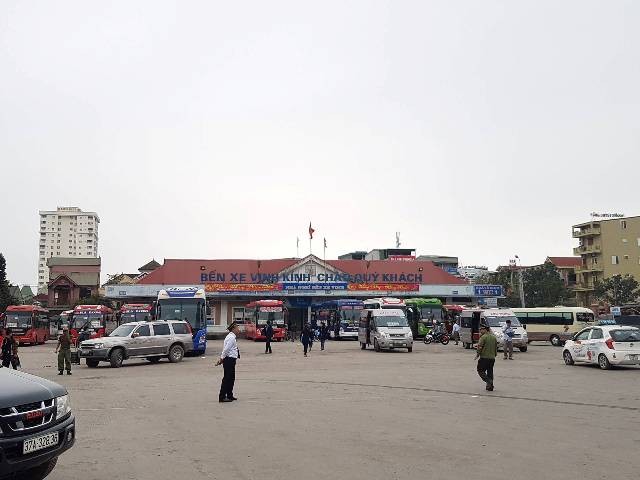 Lao động Nghệ An tất bật đón xe khách vào Nam, ra Bắc làm việc - ảnh 7