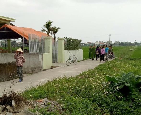 Nam thanh niên treo cổ tự vẫn trong phòng ngủ - ảnh 1