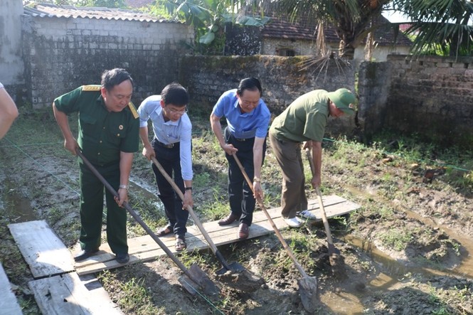 Gần 1 tỷ đồng xây nhà tình nghĩa giúp cựu chiến binh nghèo - ảnh 1