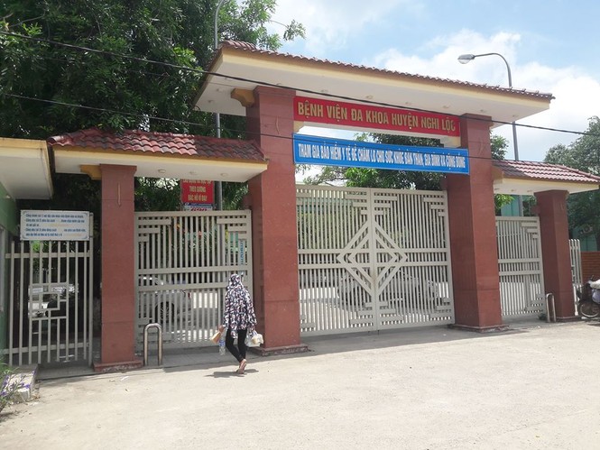 Bé 7 tháng tuổi tử vong, gia đình tố bệnh viện tắc trách - ảnh 1