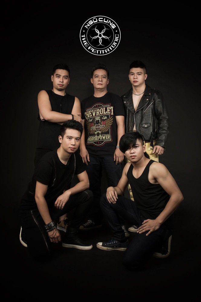 Ban nhạc rock Ngũ Cung chơi Acoustic trong liveshow kỷ niệm 10 năm - ảnh 1