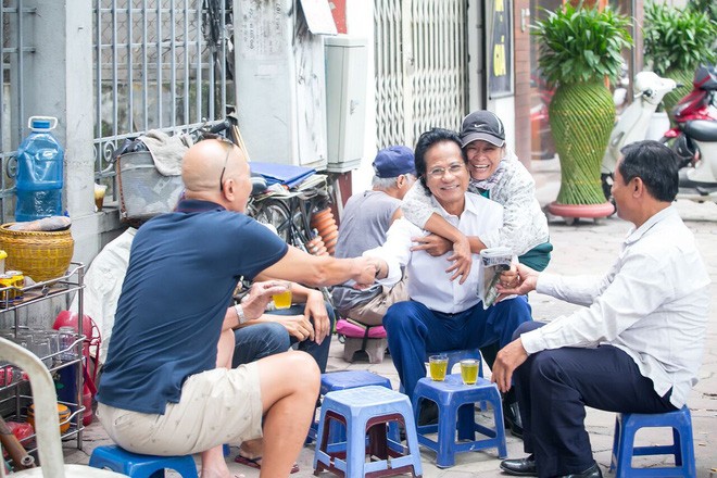 Chế Linh, Ngọc Sơn đi chung 'con đường xưa' ở Quảng Ninh - ảnh 3