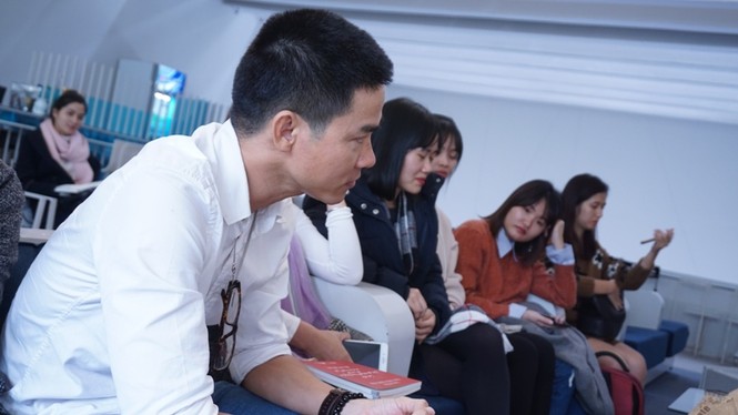 'Sao phải đau đến như vậy' vừa ra mắt đã tái bản - ảnh 1