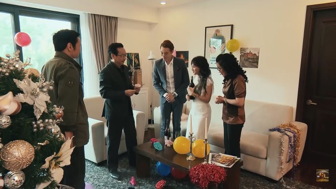 Vui nhộn Happy New Year phiên bản 'Sống chung với mẹ chồng' - ảnh 1