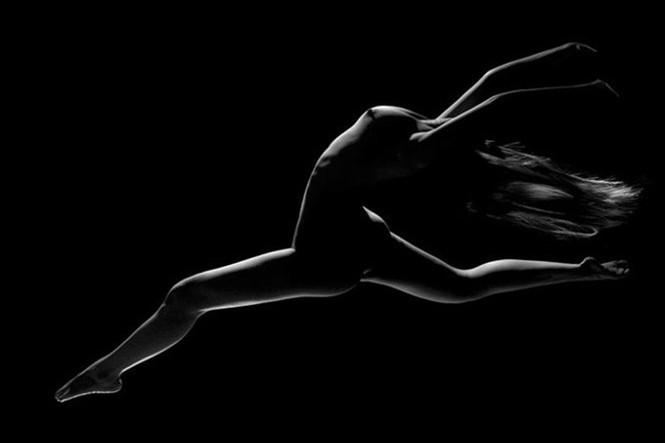 [Image: anh_nude_lncg.jpg]