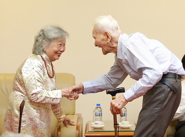 Bạn thân Bùi Xuân Phái nhận Giải thưởng lớn Vì tình yêu Hà Nội - ảnh 1