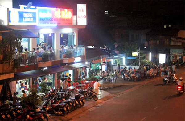 Những con phố ăn uống nổi tiếng ở Sài Gòn - ảnh 4