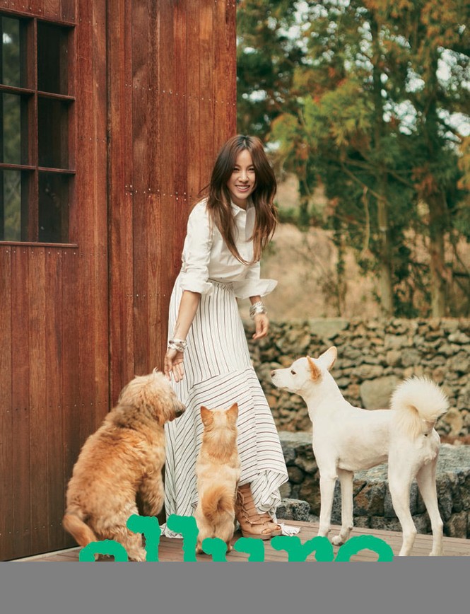 Lee Hyori khoe sắc vóc quyến rũ - ảnh 4