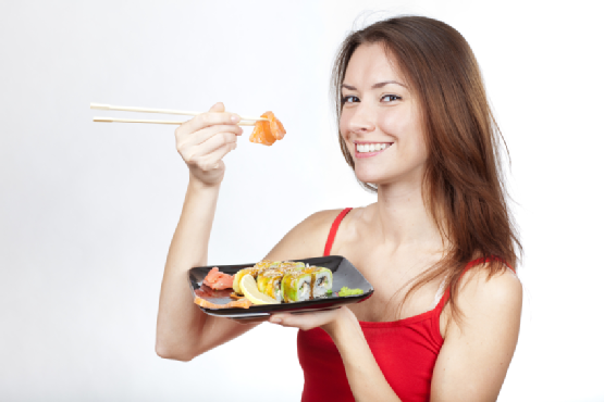 Duy trì chế độ ăn cân bằng đủ chất - ảnh 1
